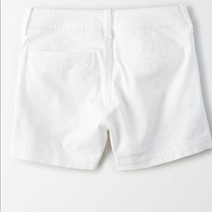American Eagle Midi white shorts